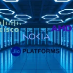 Data centar u pozadini sa digitalnim logom kompanija AMD, Cisco, Jio Platforms i Nokia